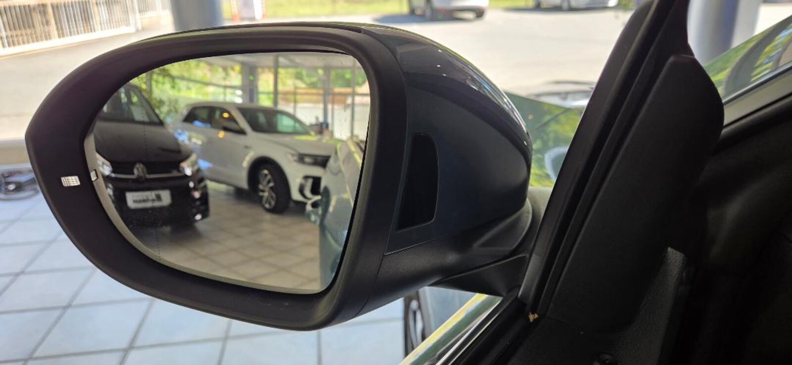 Volkswagen T-Roc Cabriolet – Bild 11