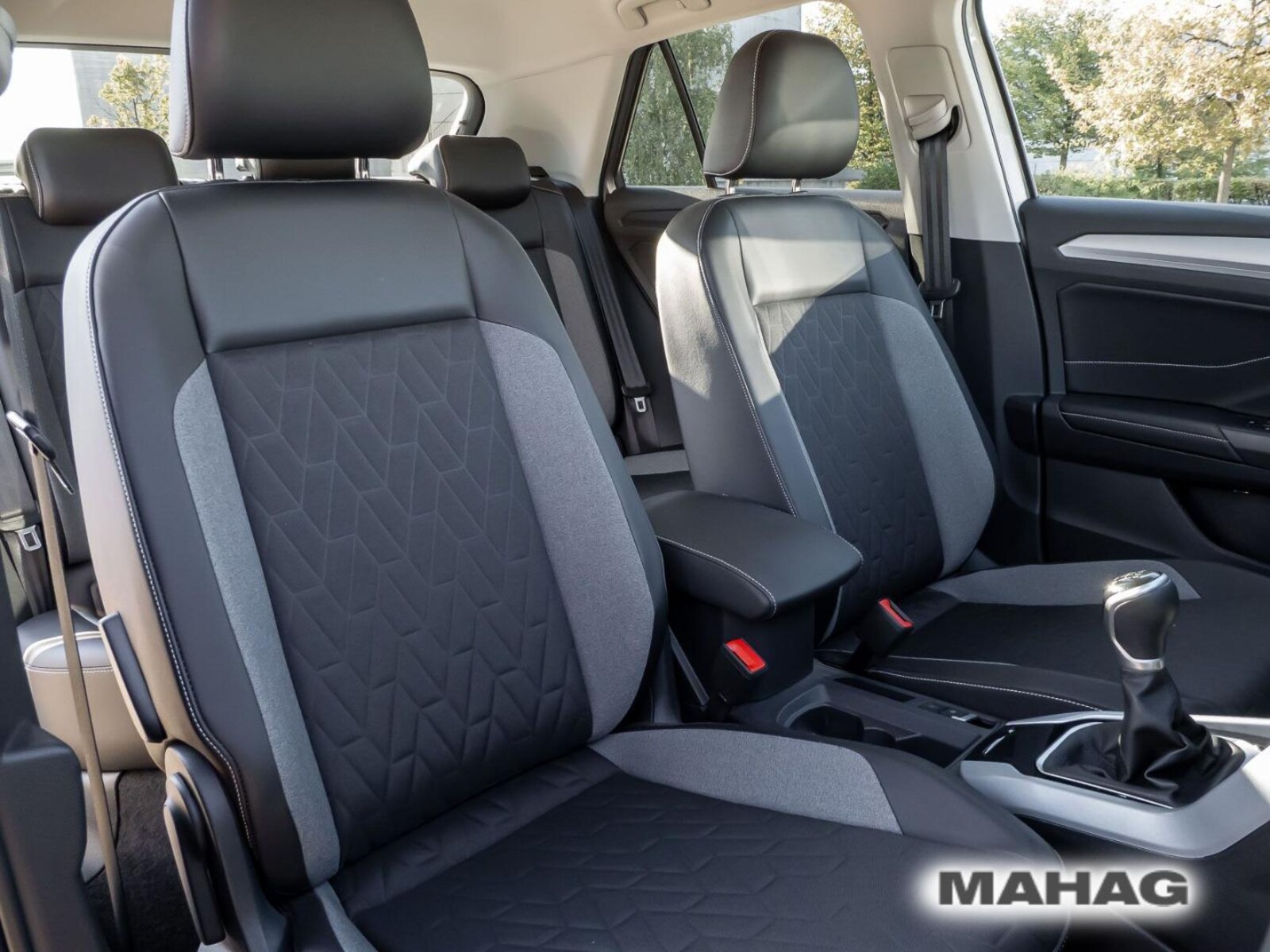 Volkswagen T-Roc – Bild 15