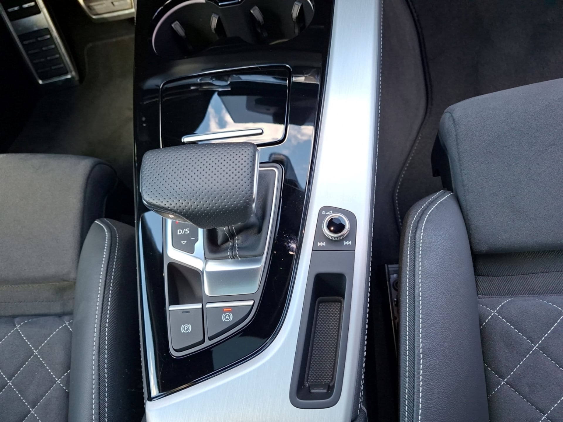 Audi A4 Avant S line