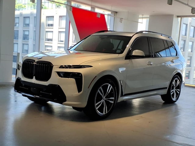 2026 BMW X7