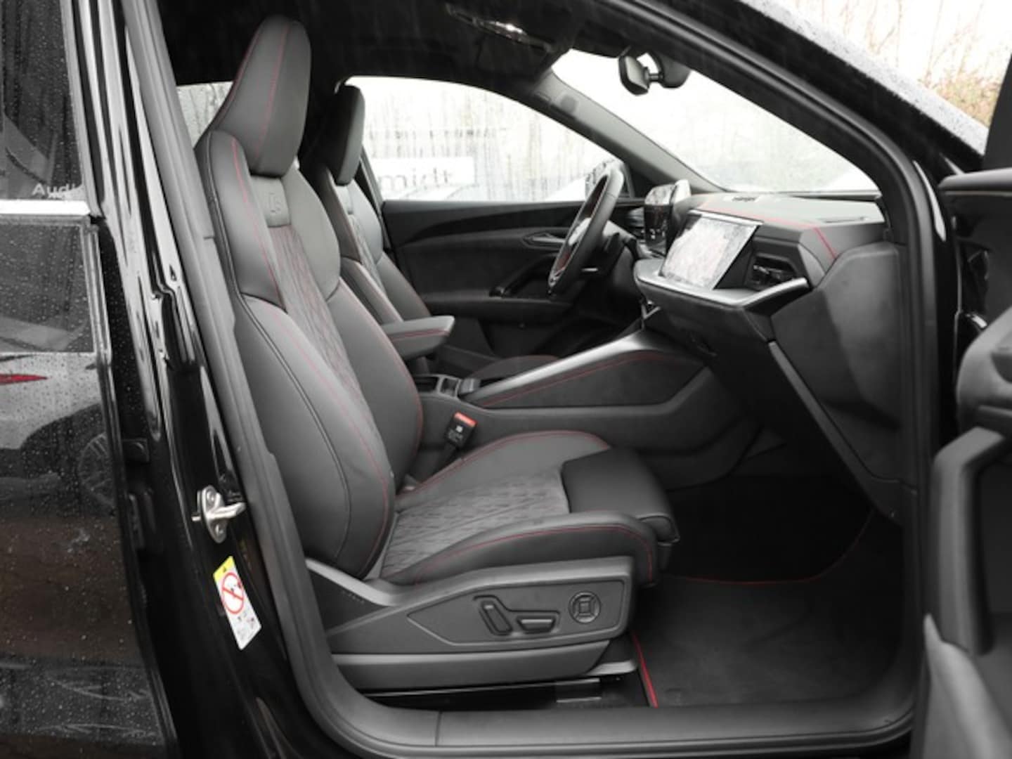 Bild über Audi Q5 SUV TFSI quattro 150 kW S tronic - für weitere Informationen kontaktieren Sie den Audi Partner