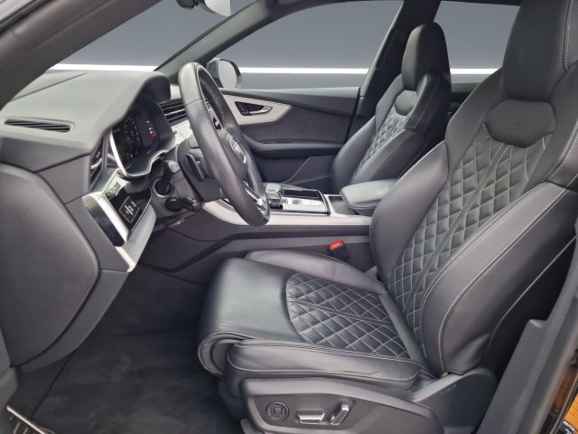 Audi SQ8 SUV