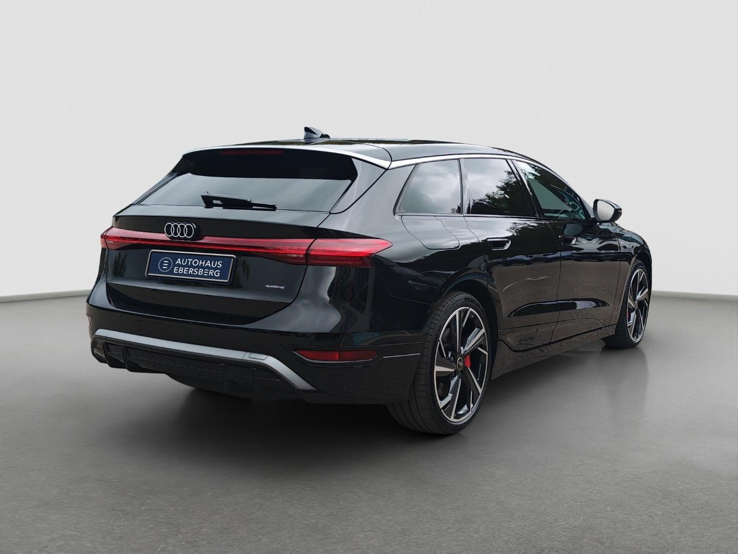 Bild über Audi A6 Avant e-tron e-tron quattro - für weitere Informationen kontaktieren Sie den Audi Partner