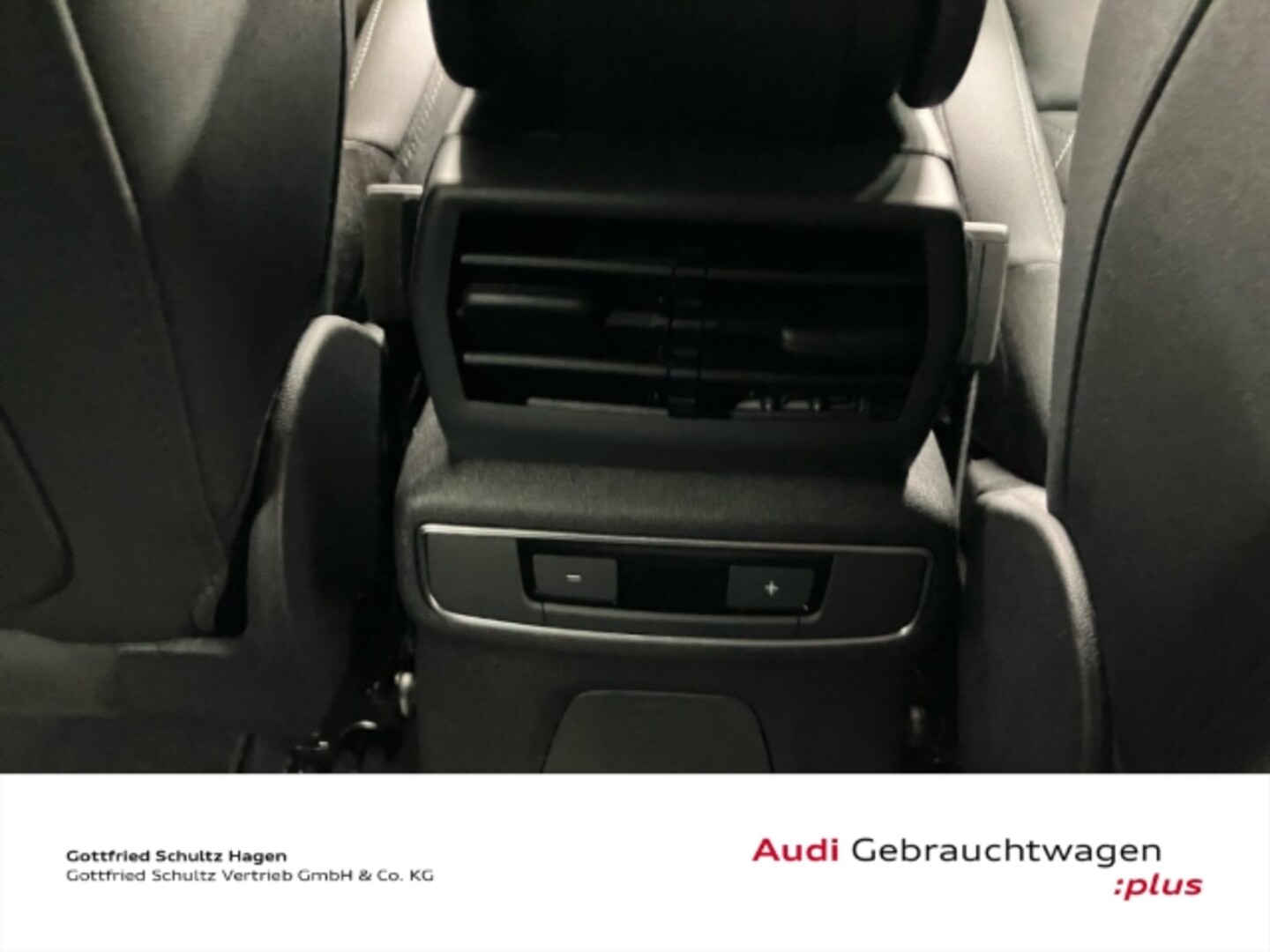 Bild über Audi Q4 e-tron 50 e-tron quattro - für weitere Informationen kontaktieren Sie den Audi Partner