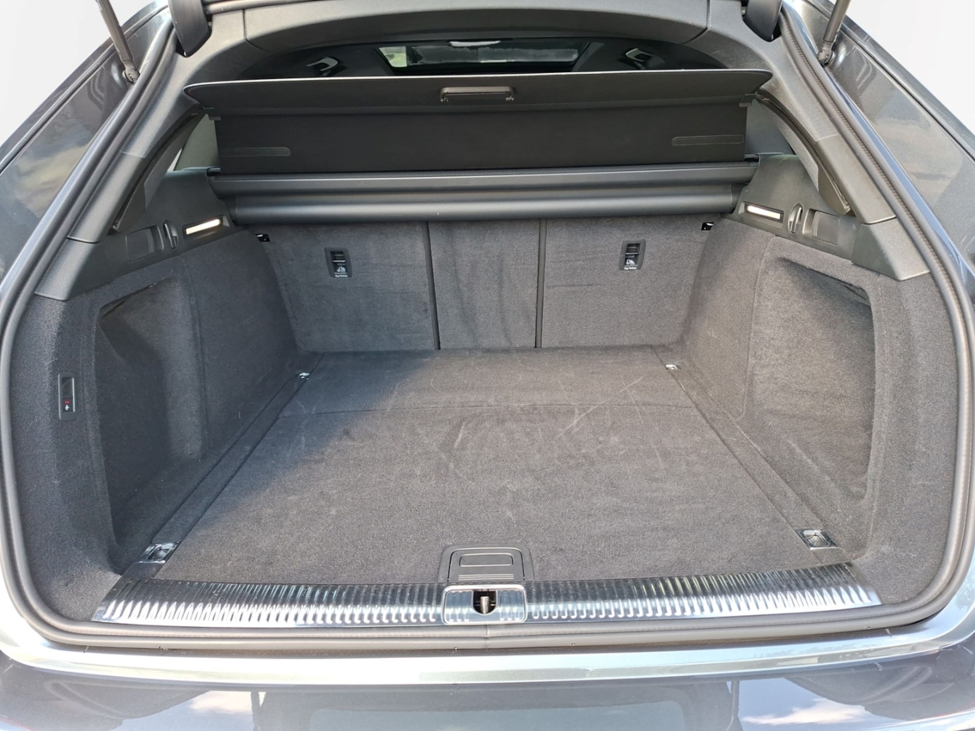Audi A4 Avant S line