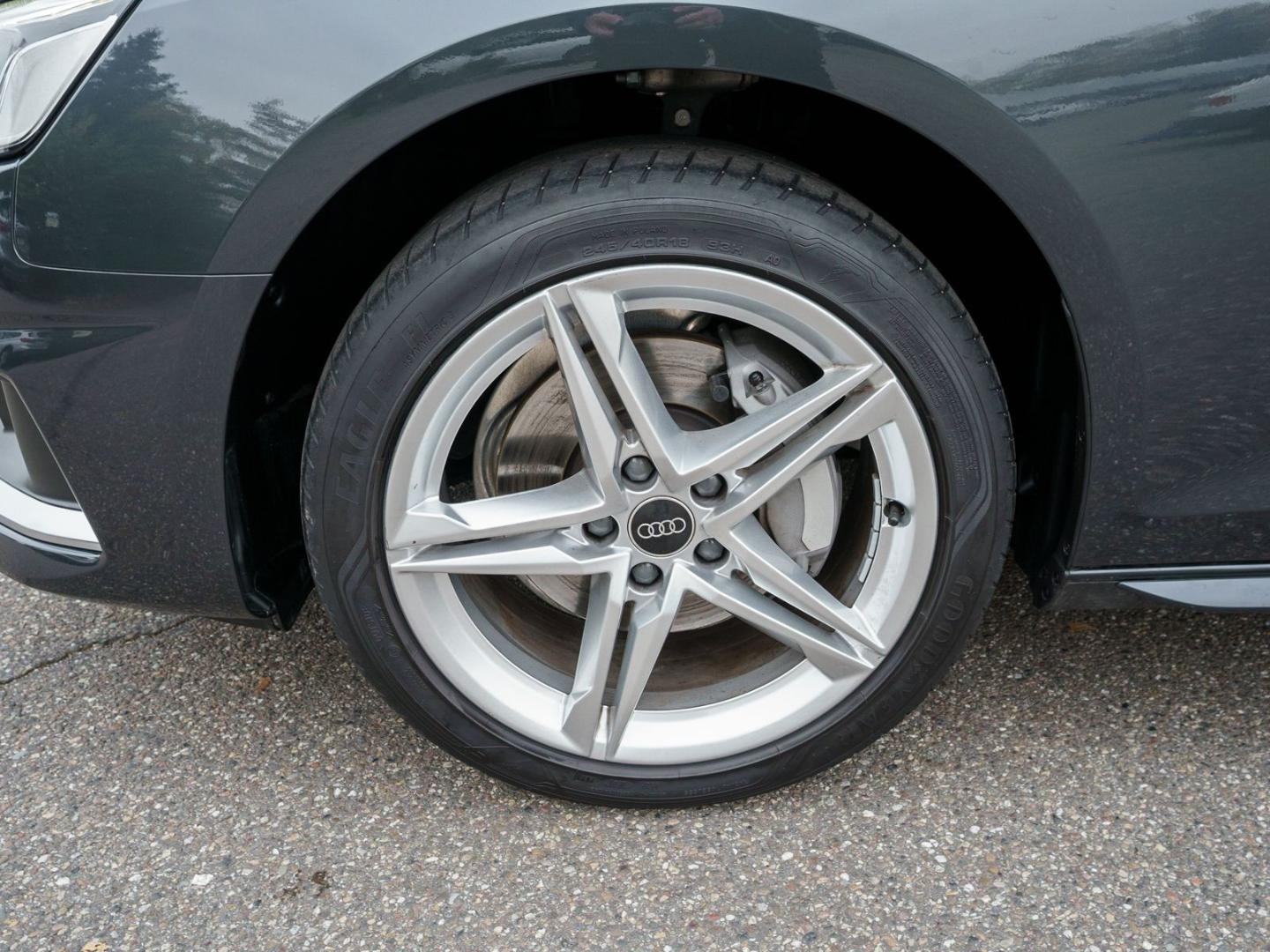 Image about Audi A4 Avant advanced 40 TDI quattro S tronic