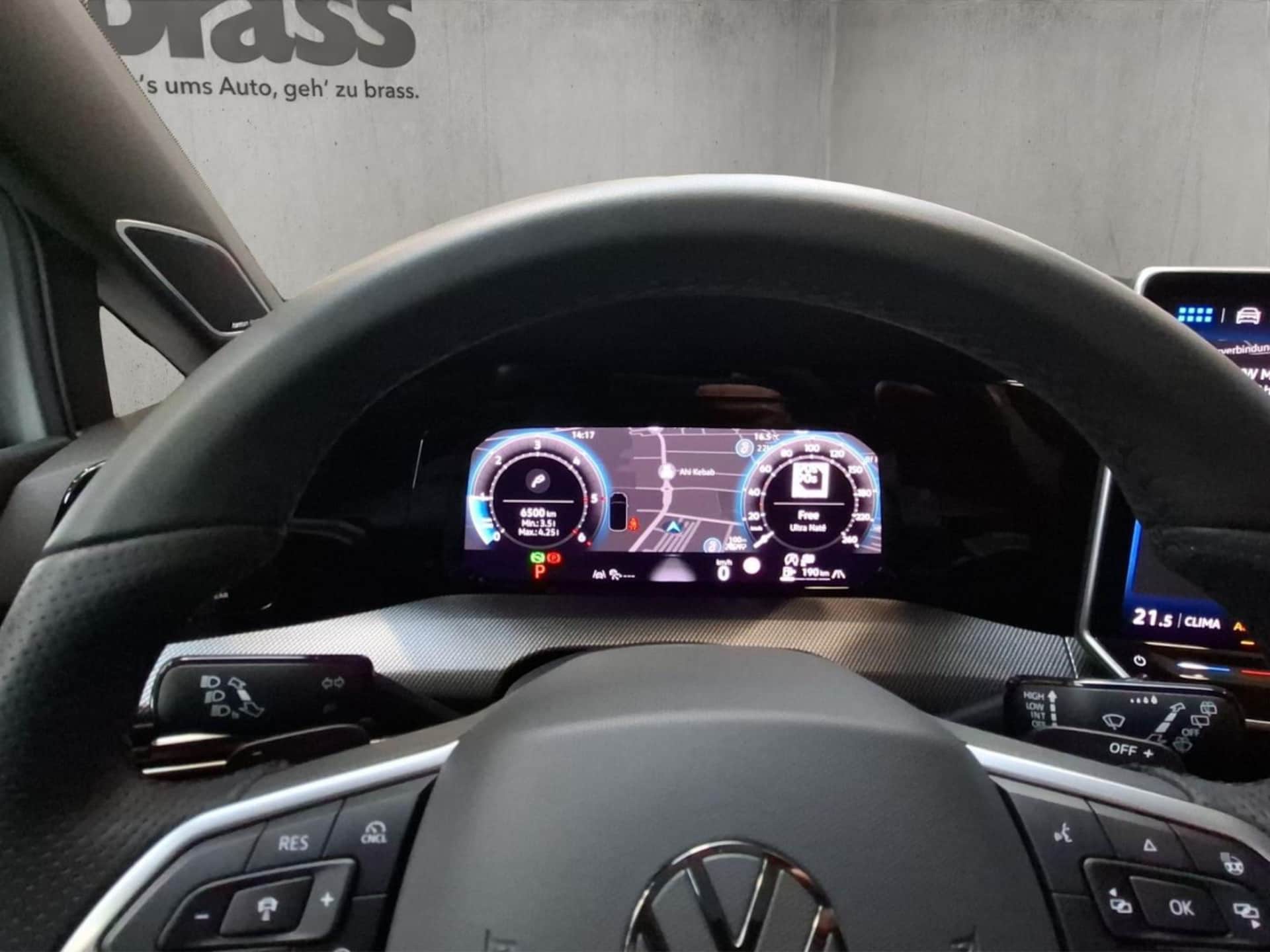 Volkswagen Golf R-Line