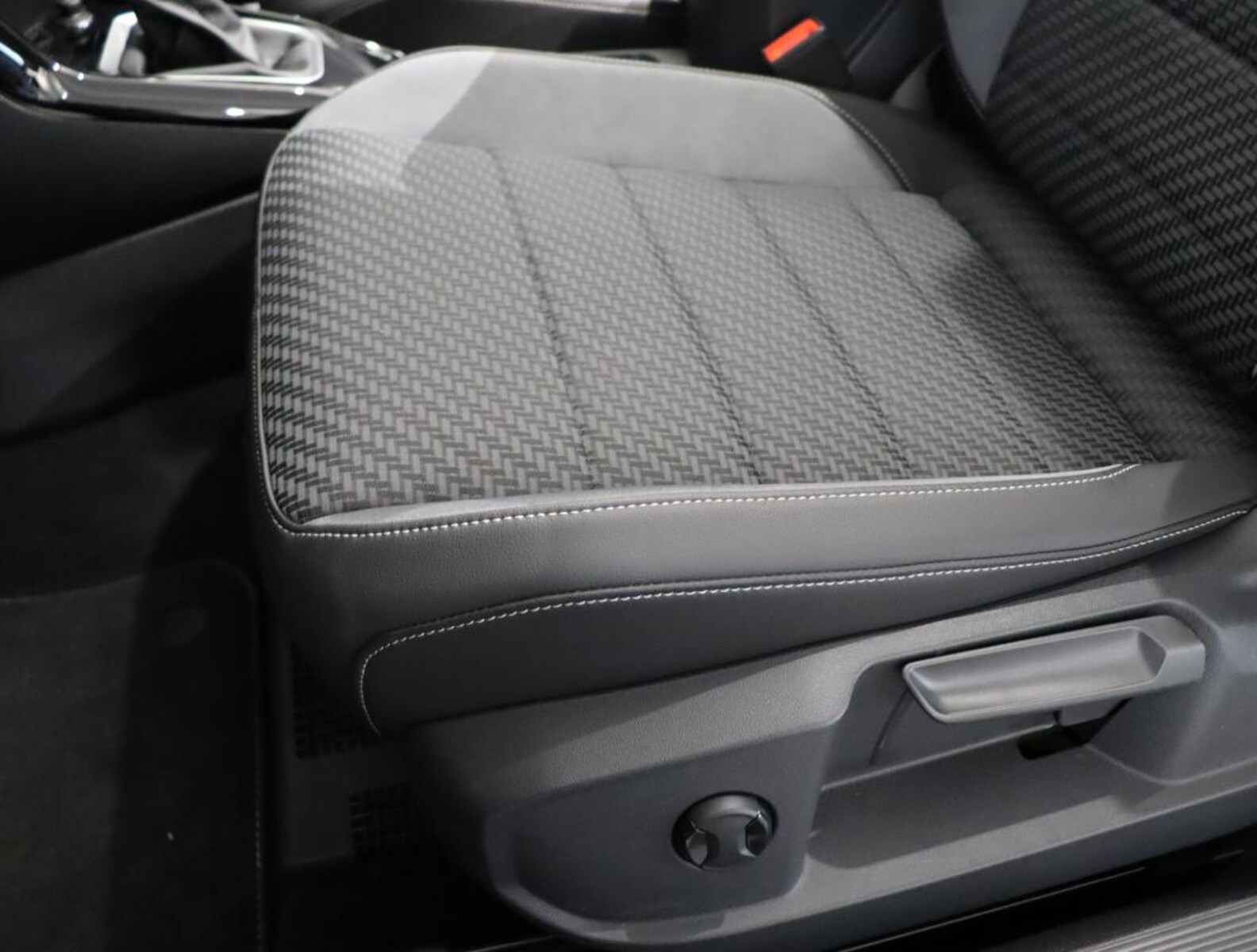 Volkswagen T-Roc Cabriolet – Bild 13