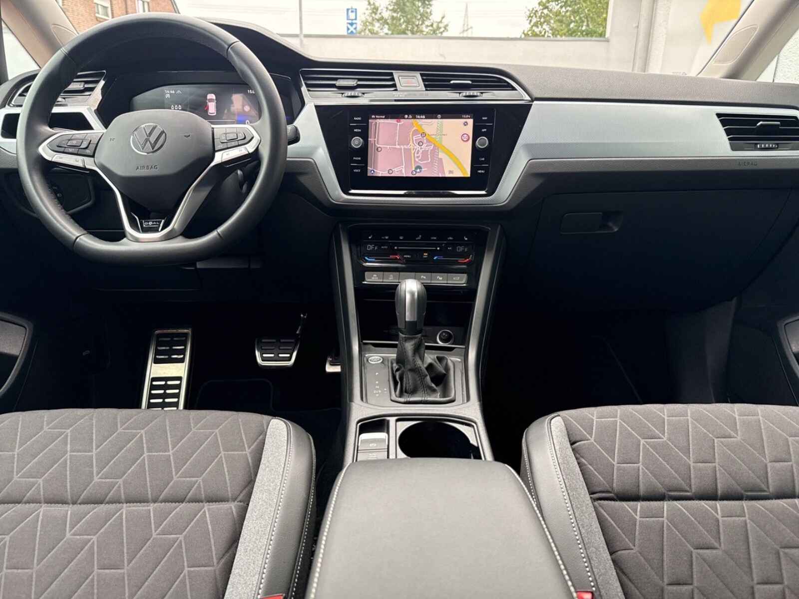 Volkswagen Touran – Bild 9