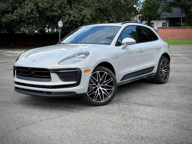 2025 Porsche Macan
