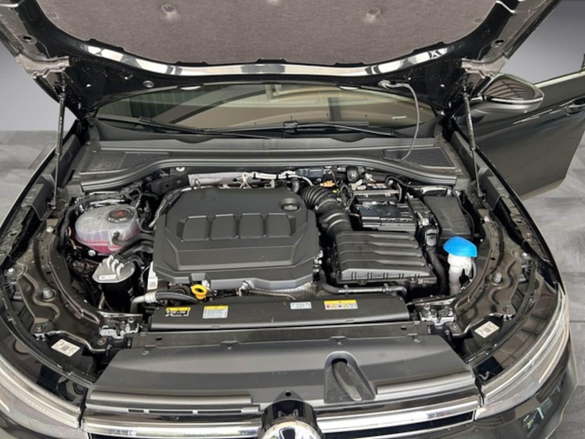 Volkswagen Passat Elegance