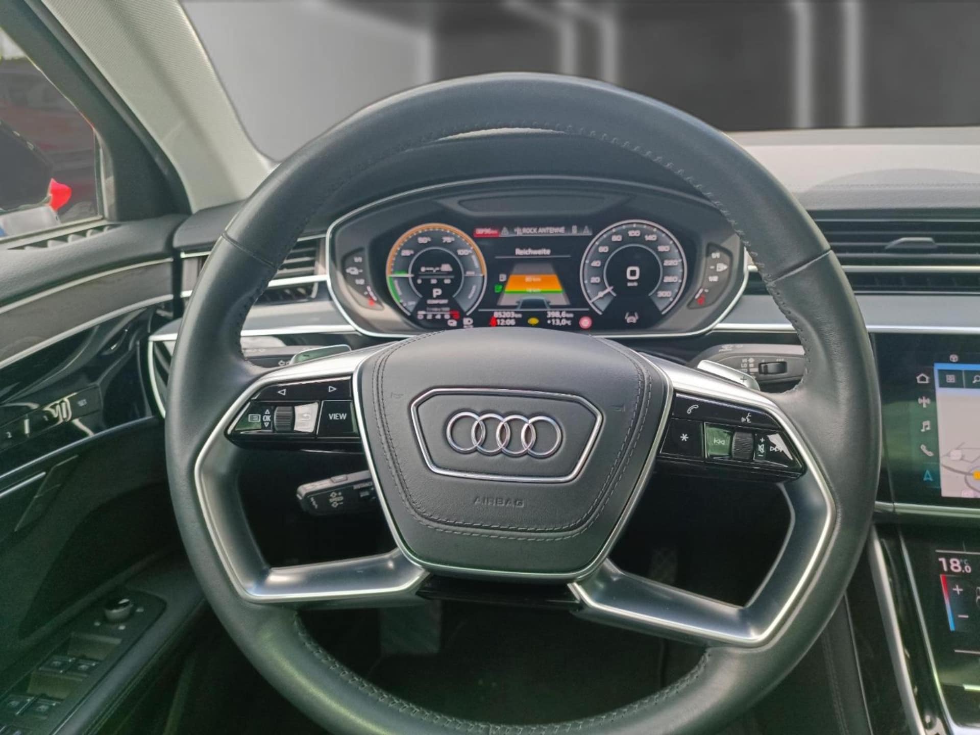 Audi A8 TFSI e
