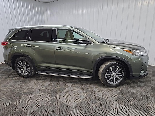 2017 Toyota Highlander