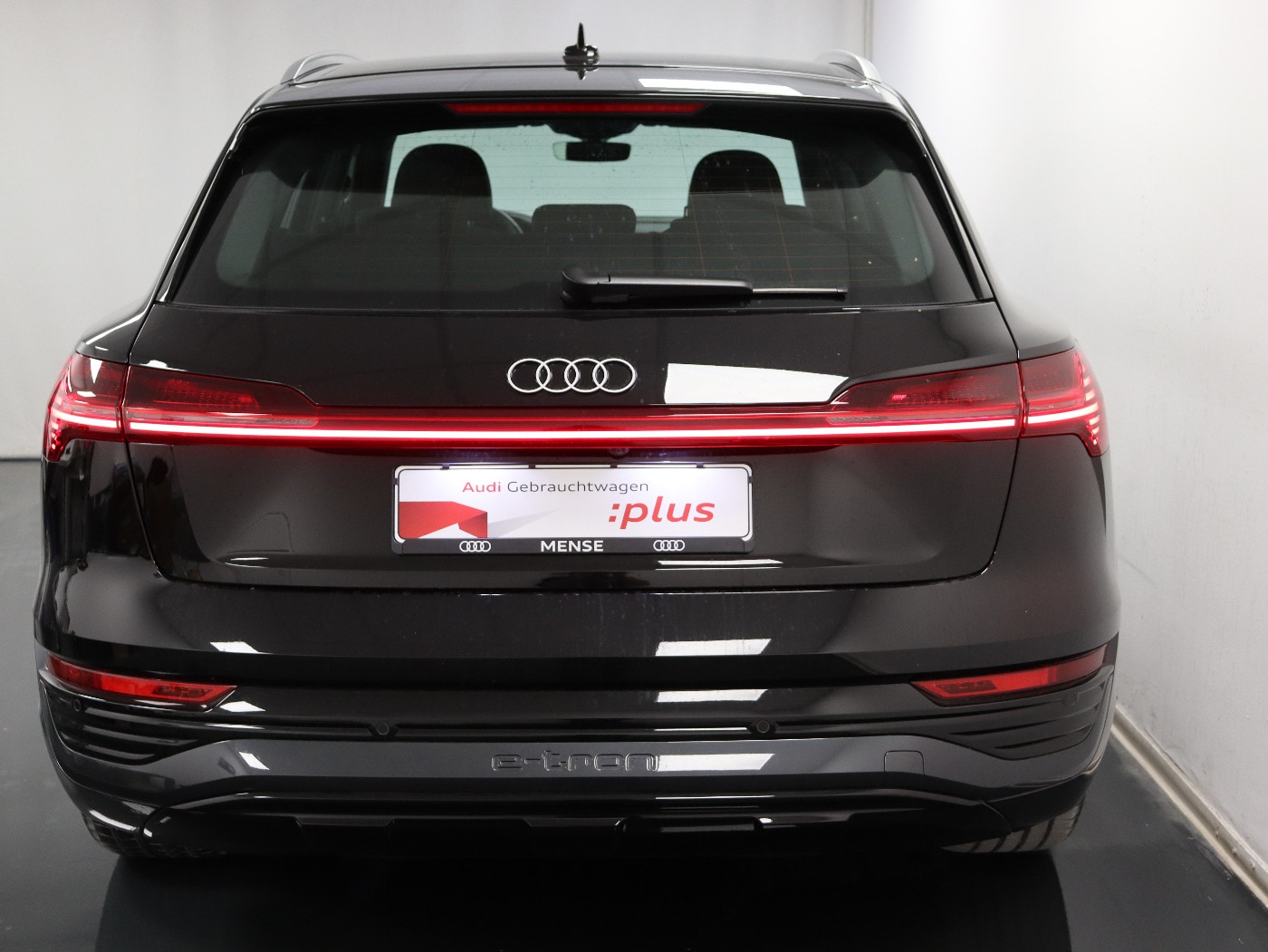 Image about Audi Q8 e-tron advanced 55 e-tron quattro