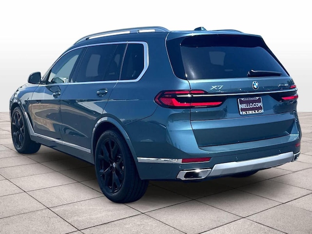 2025 BMW X7