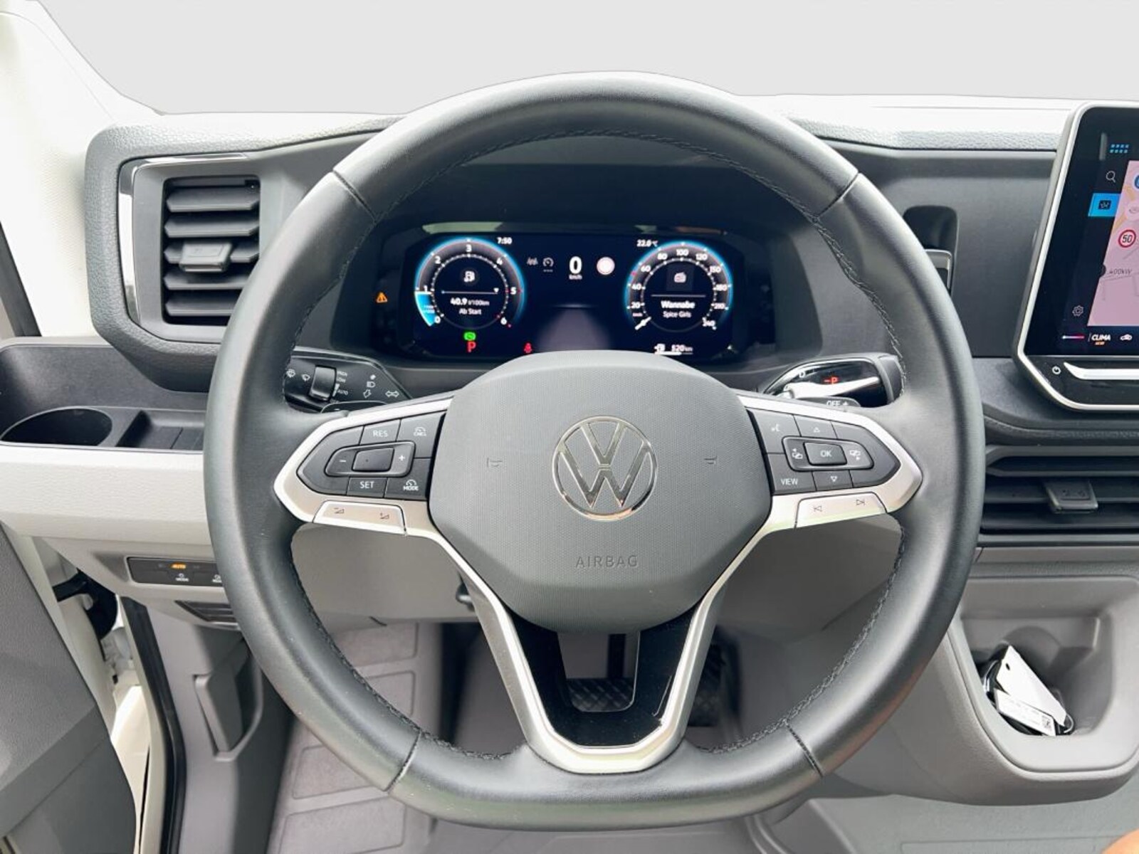 Volkswagen Crafter Kasten mittlerer Radstand – Bild 10