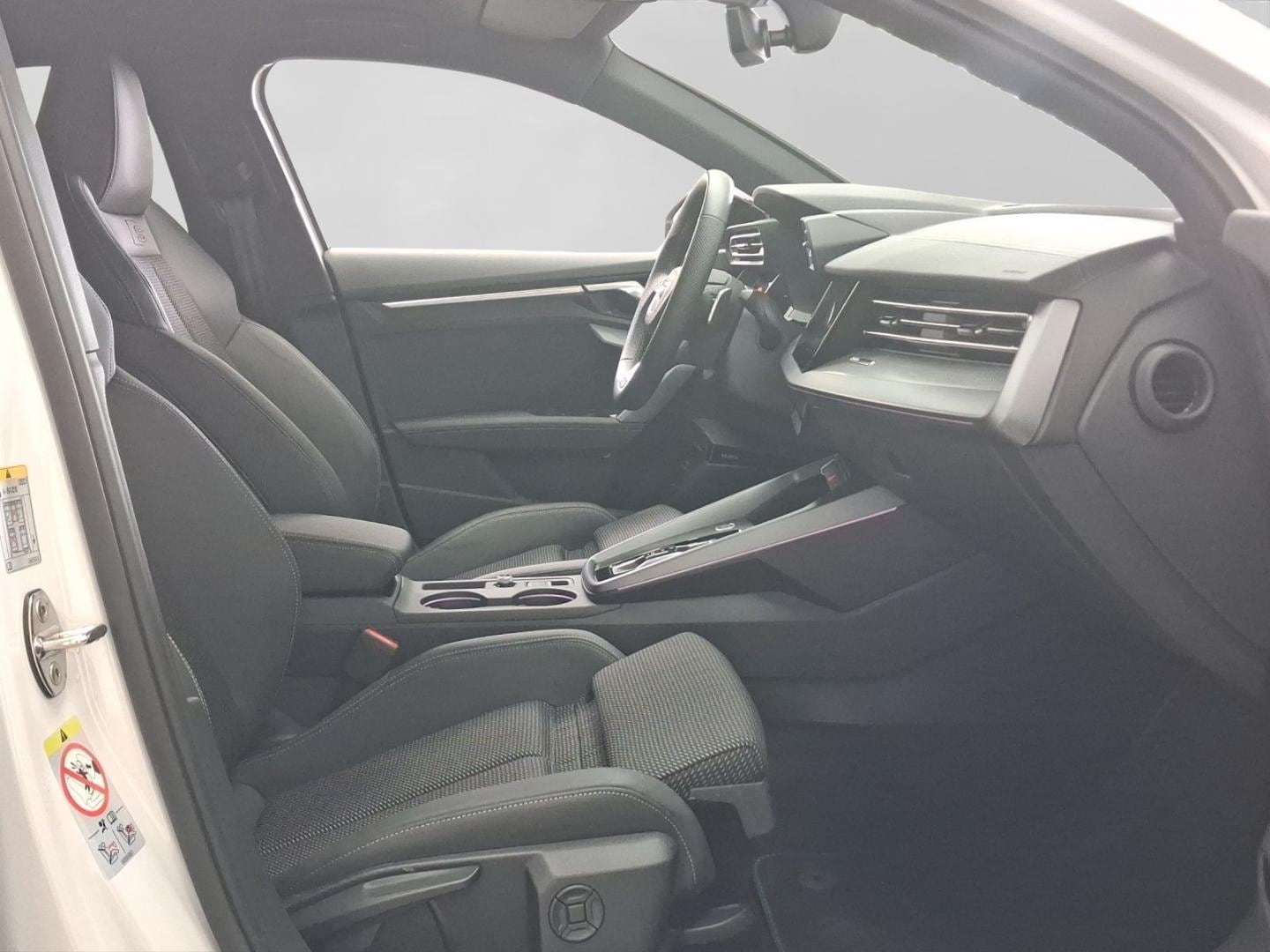 Bild über Audi A3 allstreet TFSI e 40 TFSI e S tronic - für weitere Informationen kontaktieren Sie den Audi Partner