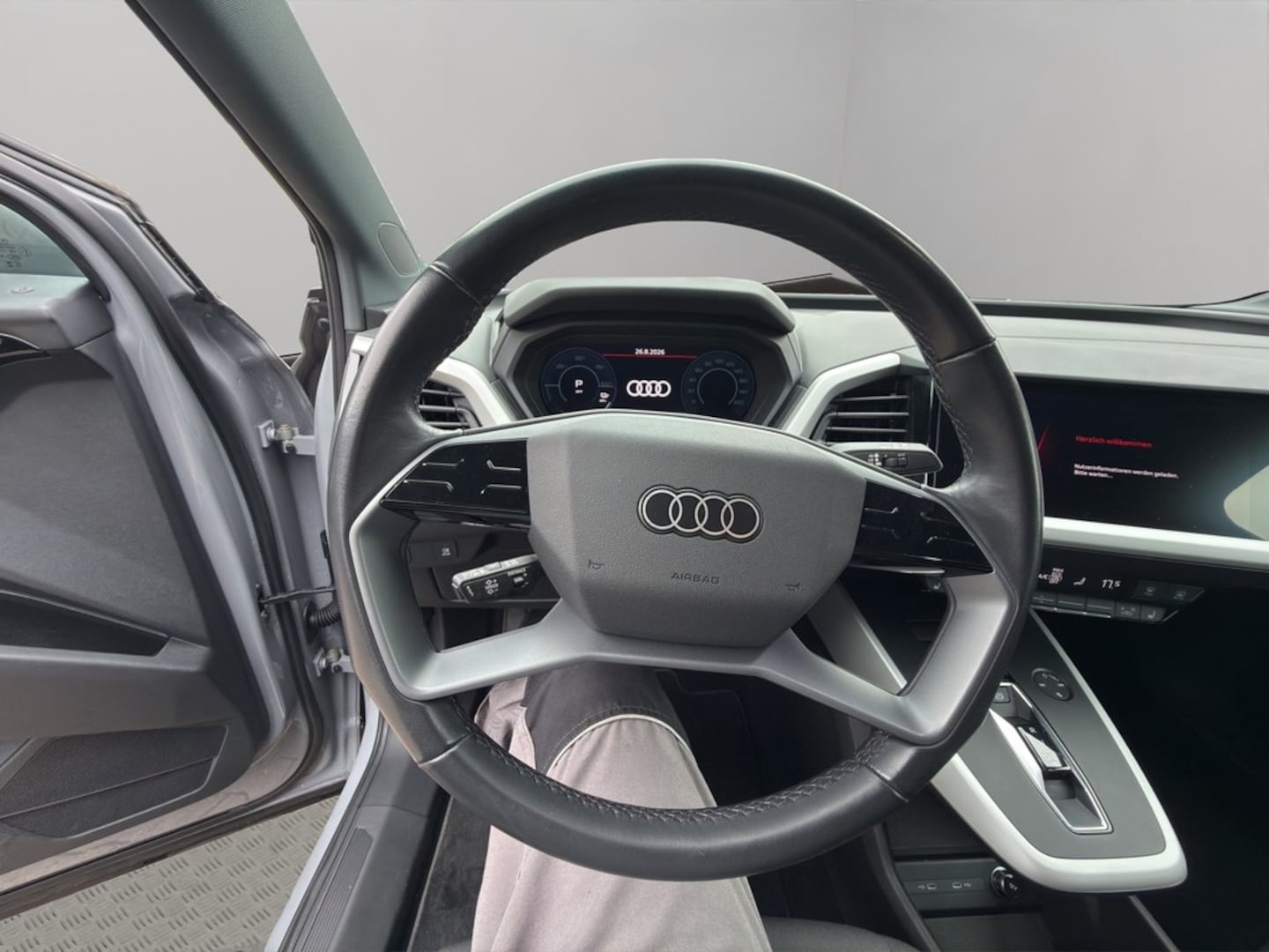 Bild über Audi Q4 e-tron 35 e-tron - für weitere Informationen kontaktieren Sie den Audi Partner