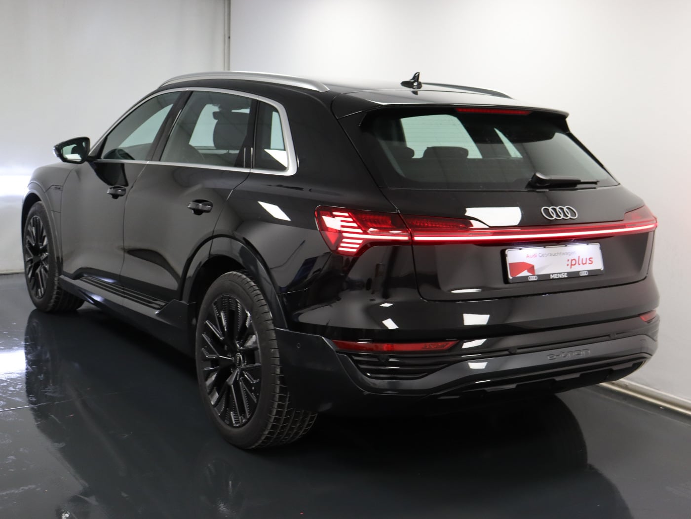 Image about Audi Q8 e-tron advanced 55 e-tron quattro