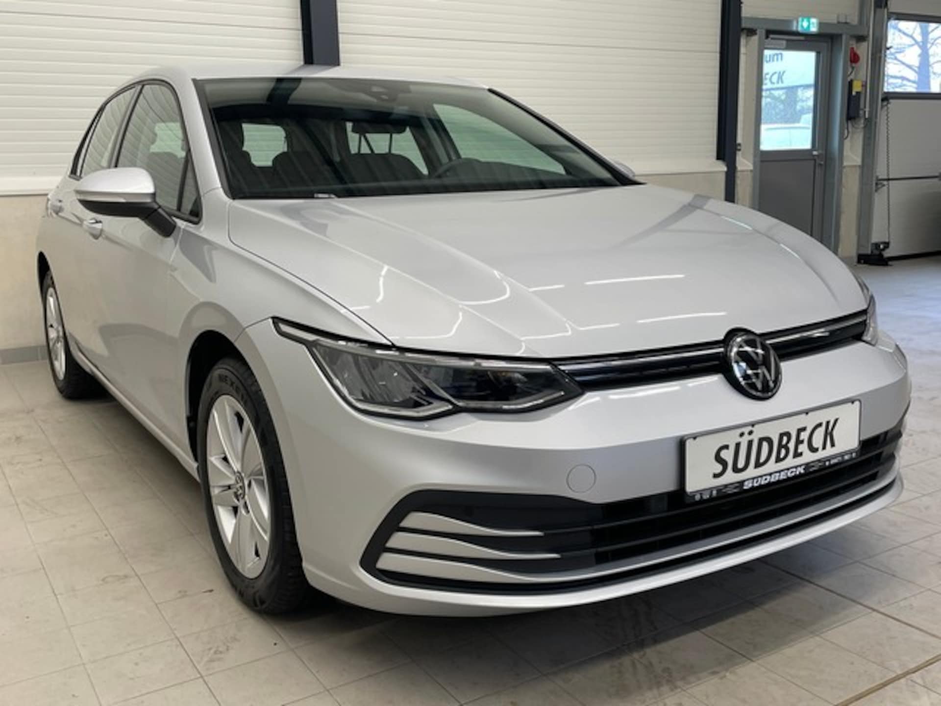 Volkswagen Golf Life