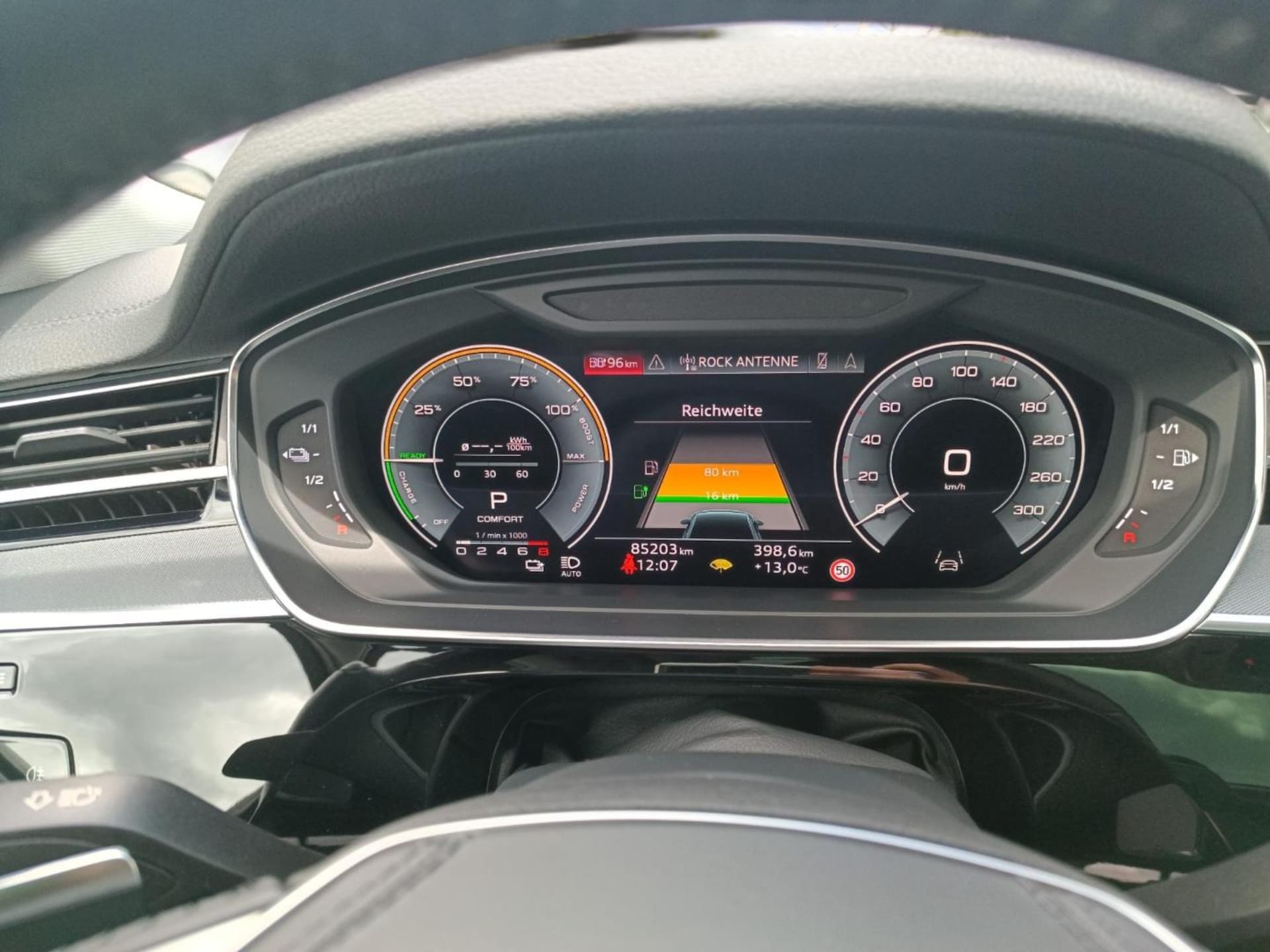 Audi A8 TFSI e