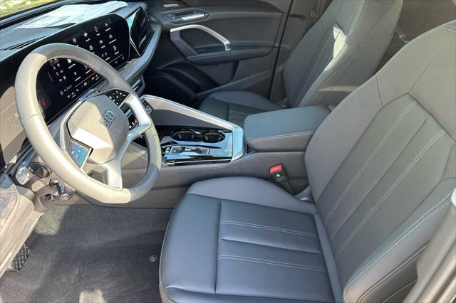 2025 Audi Q5 Premium - Photo 8