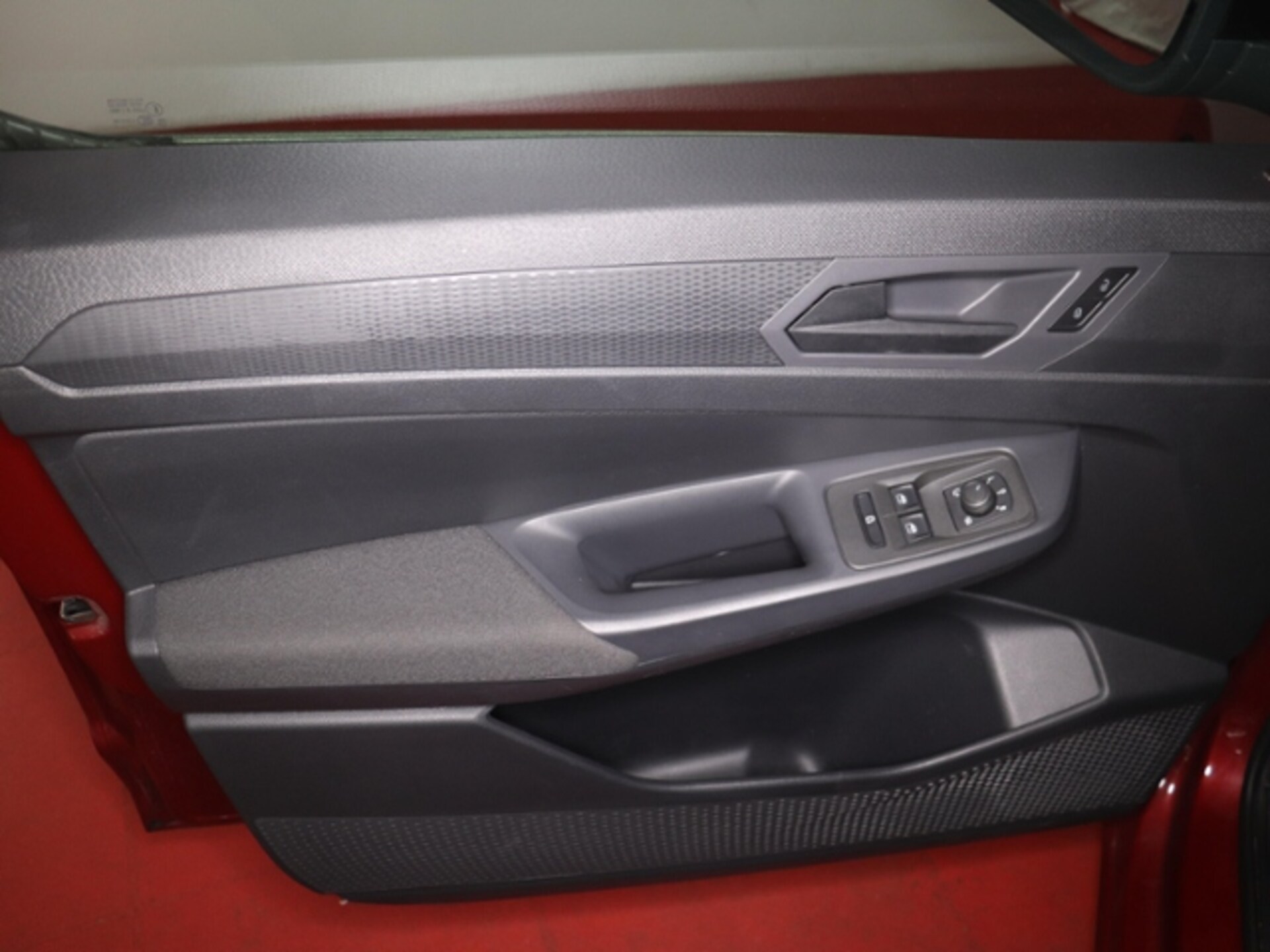 Volkswagen Caddy Basis-Modell