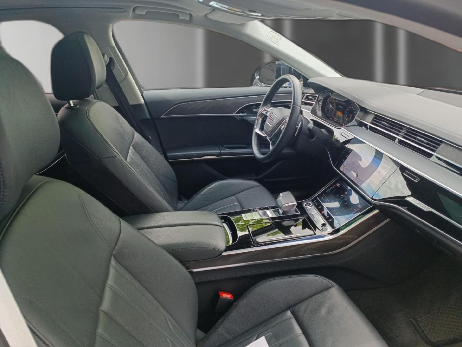 Audi A8 TFSI e