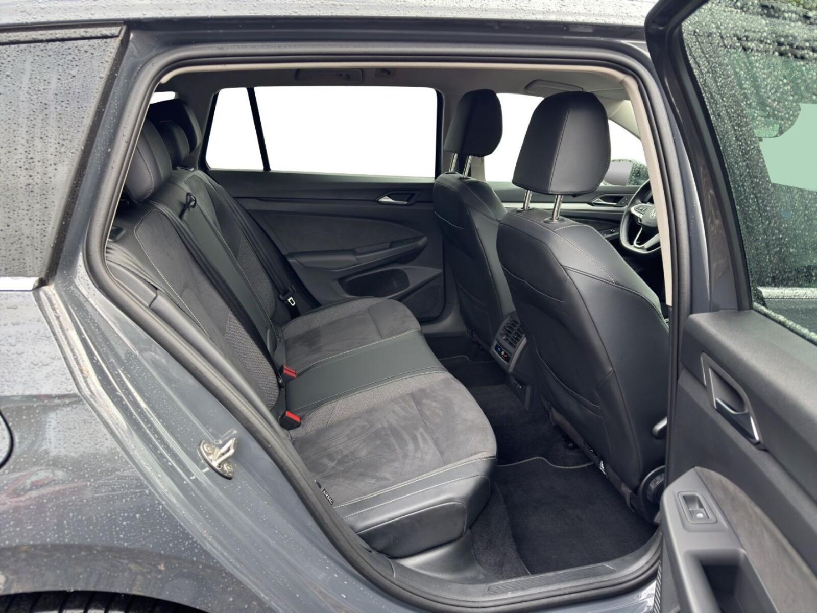 Volkswagen Golf Variant – Bild 16