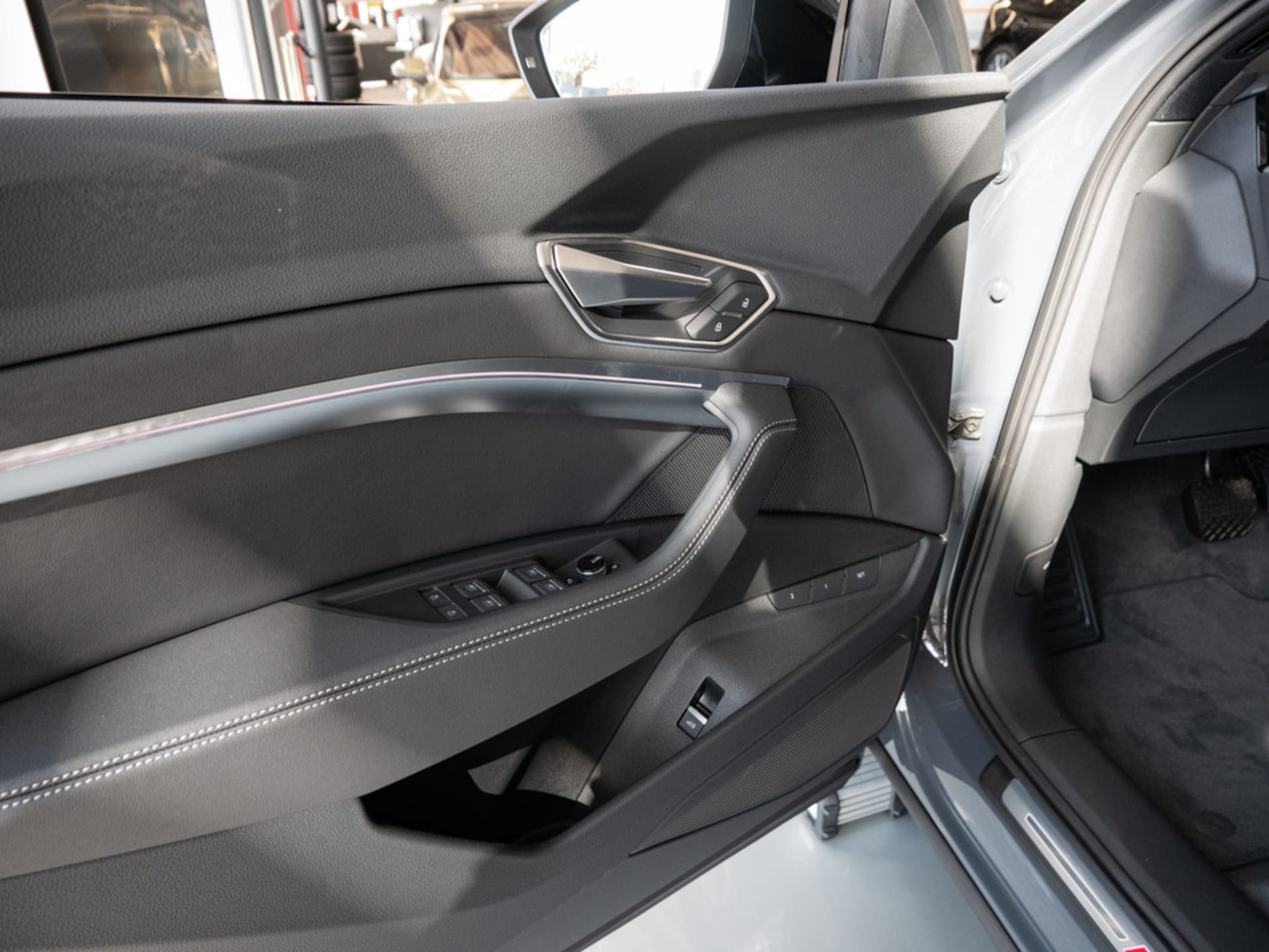 Audi Q8 e-tron S line