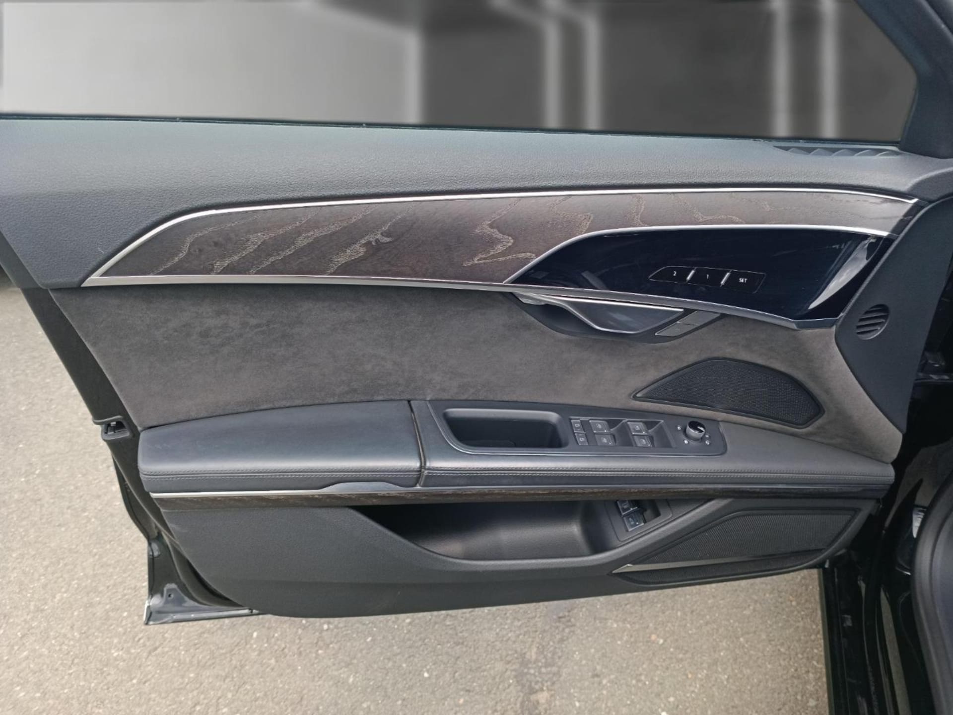 Audi A8 TFSI e