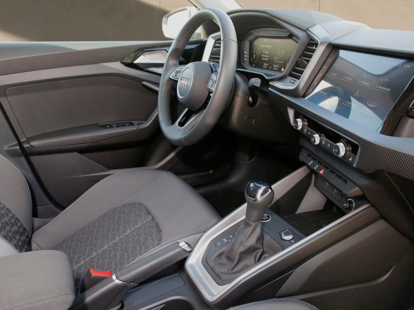 Bild über Audi A1 Sportback S line 25 TFSI S tronic - für weitere Informationen kontaktieren Sie den Audi Partner