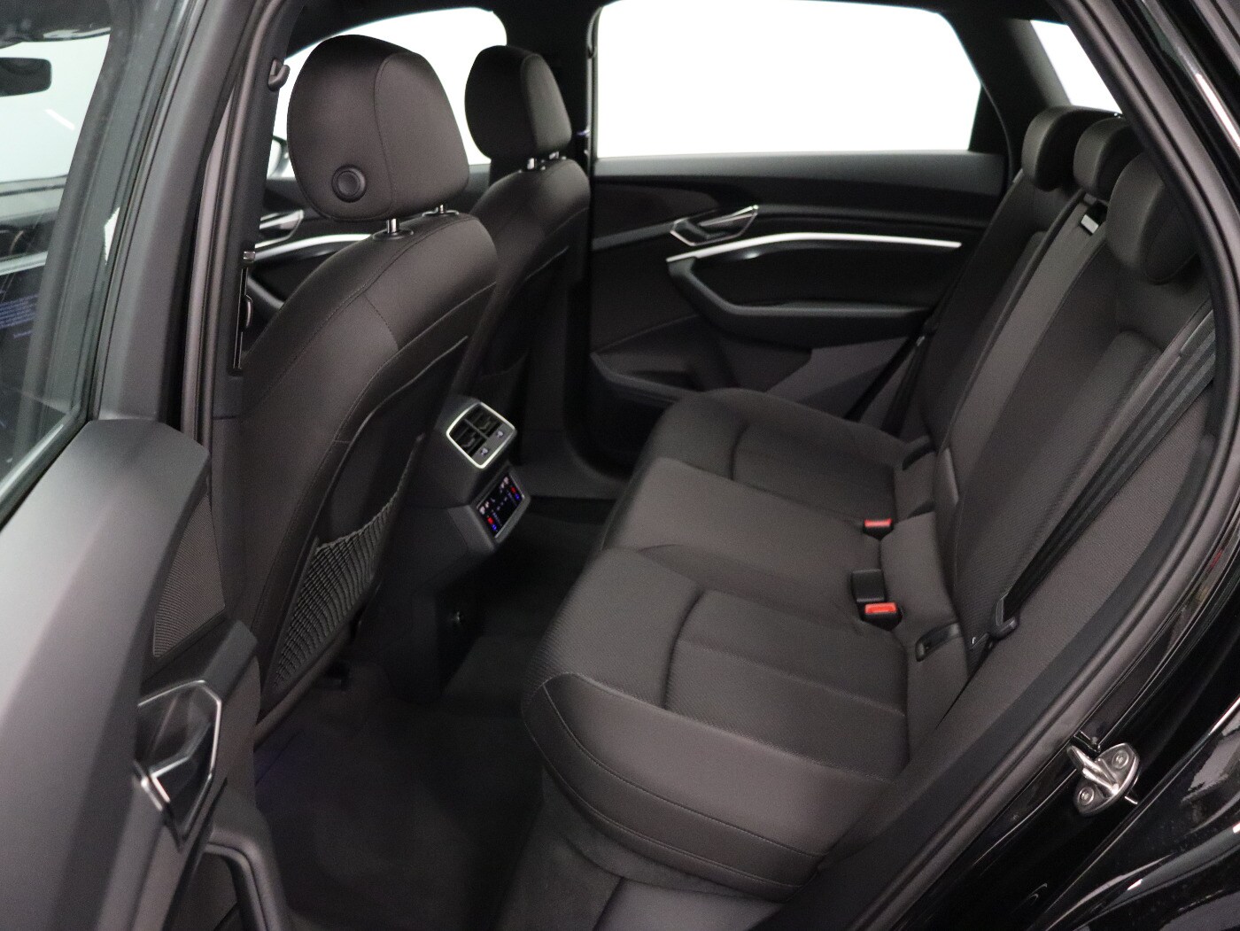 Image about Audi Q8 e-tron advanced 55 e-tron quattro