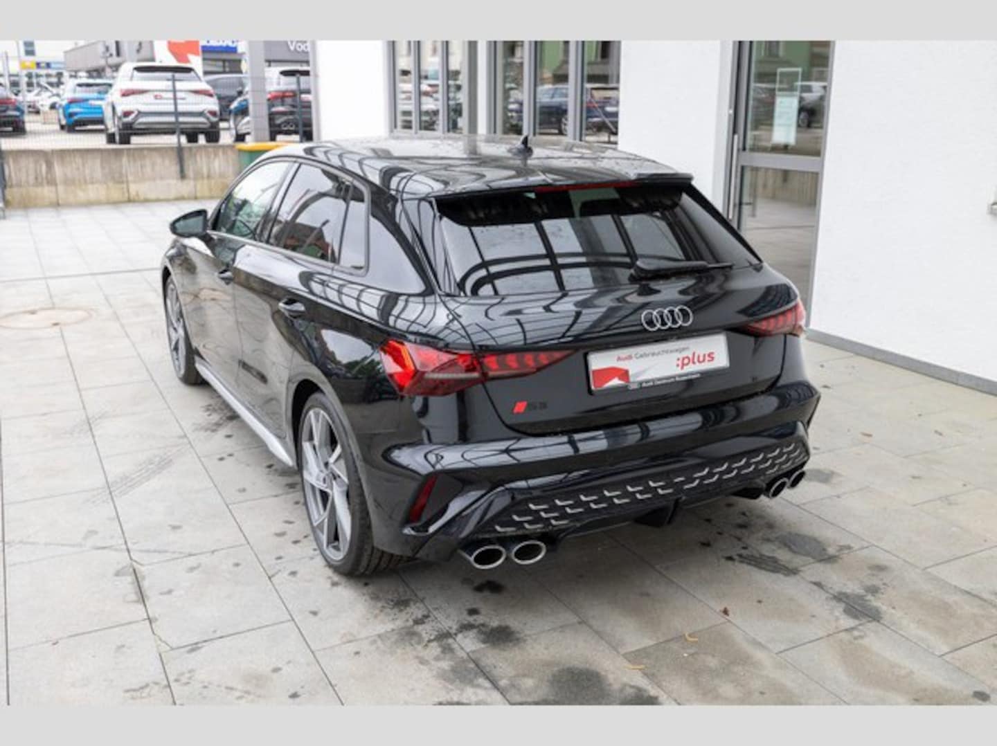 Bild über Audi S3 Sportback TFSI quattro S tronic - für weitere Informationen kontaktieren Sie den Audi Partner