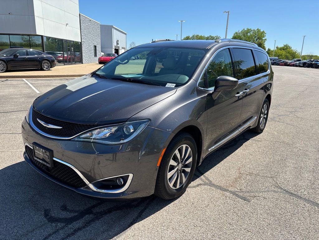 2020 Chrysler Pacifica Touring L Plus's photo