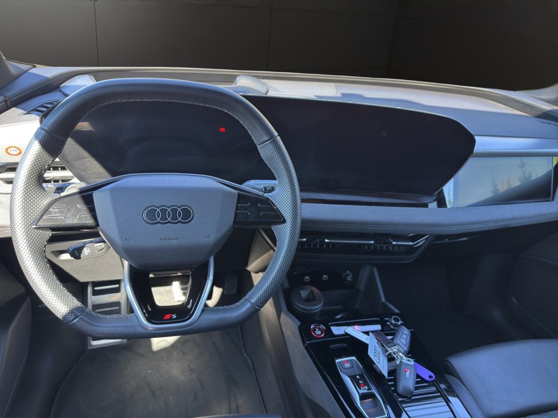 Audi SQ6 SUV e-tron