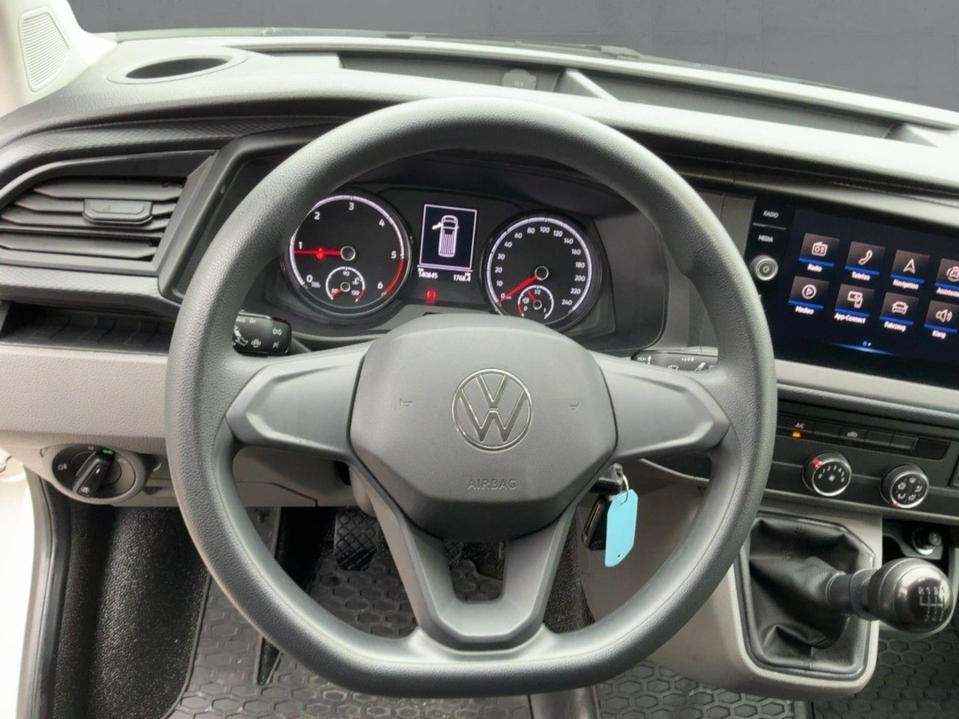Volkswagen T6.1 Transporter Kasten langer Radstand