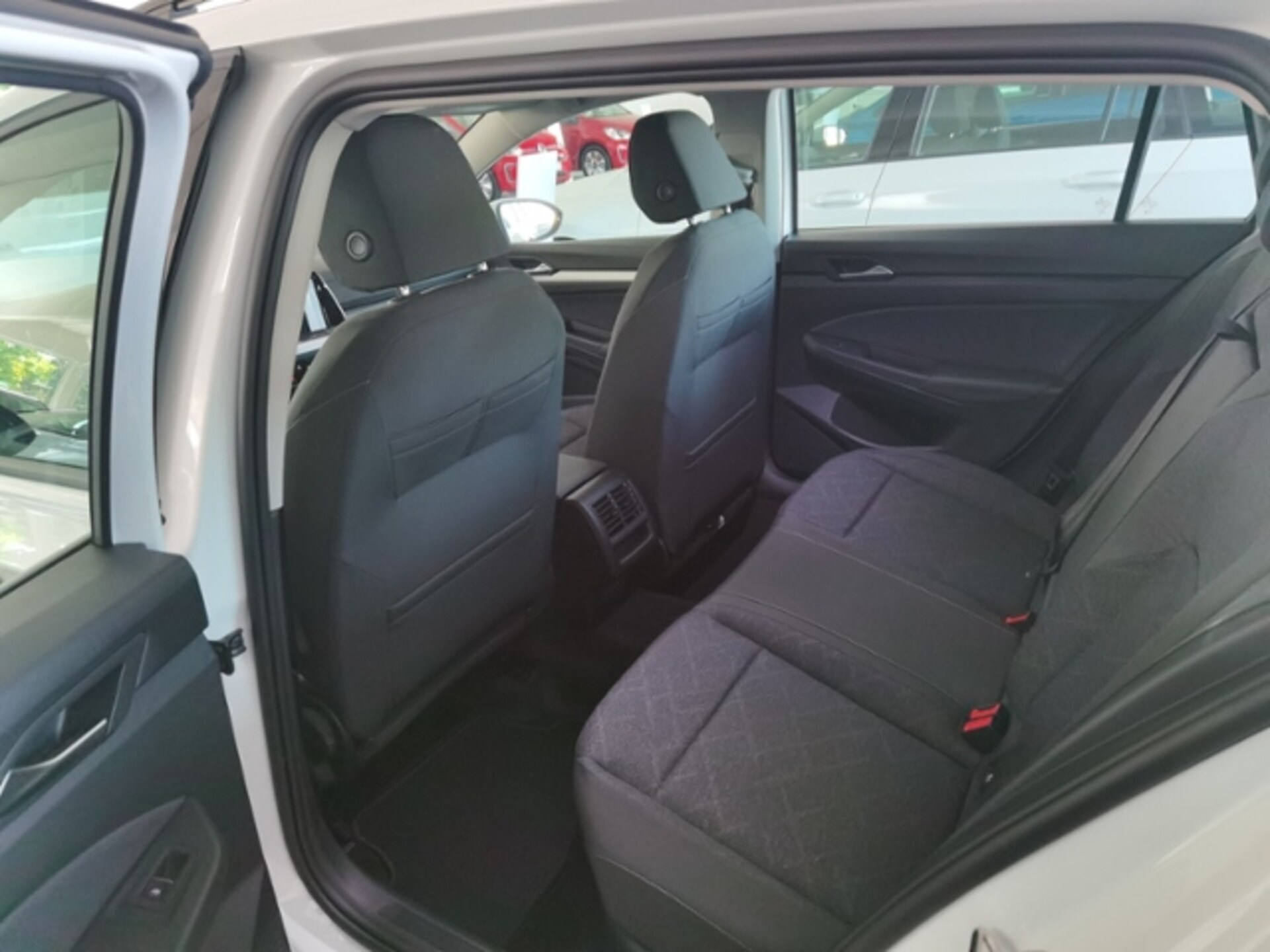 Volkswagen Golf Variant Life