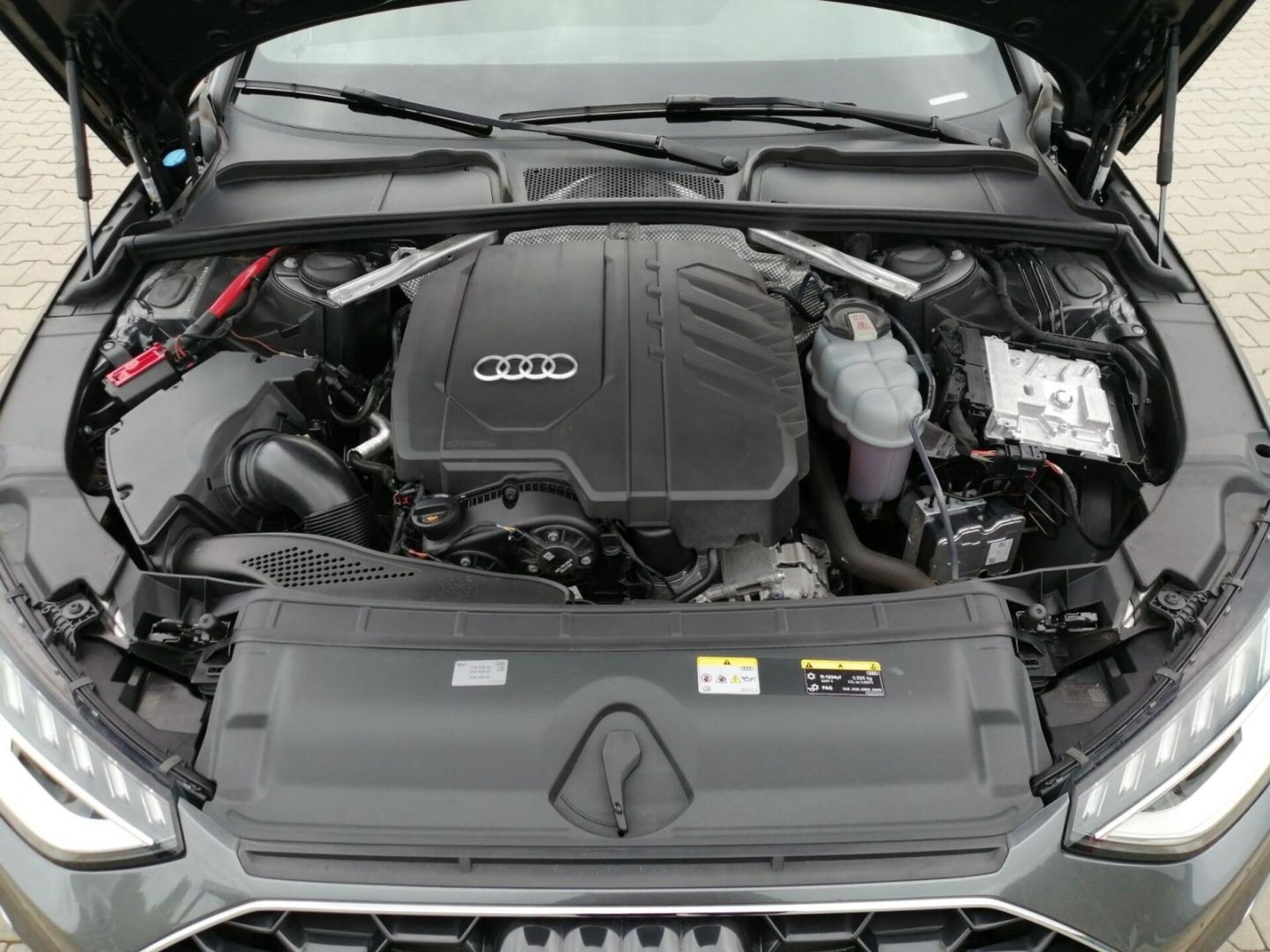 Audi A4 Avant S line