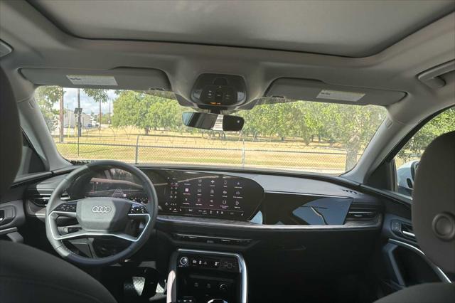 2025 Audi Q5 Premium - Photo 18