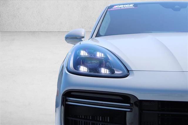 2023 Porsche Cayenne Hybrid