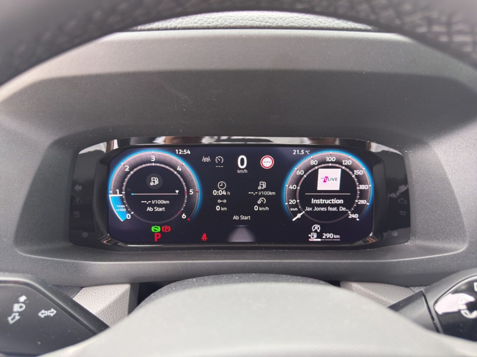 Volkswagen Crafter Kasten mittlerer Radstand – Bild 11