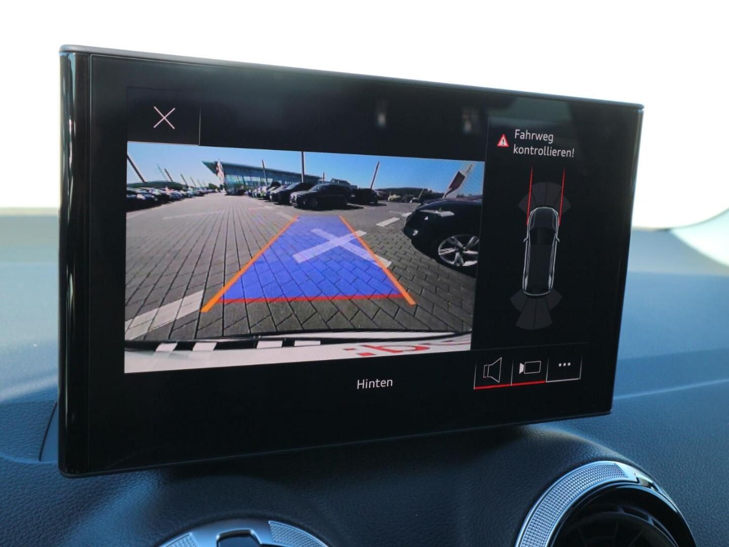 Bild über Audi Q2 S line 40 TFSI quattro S tronic - für weitere Informationen kontaktieren Sie den Audi Partner