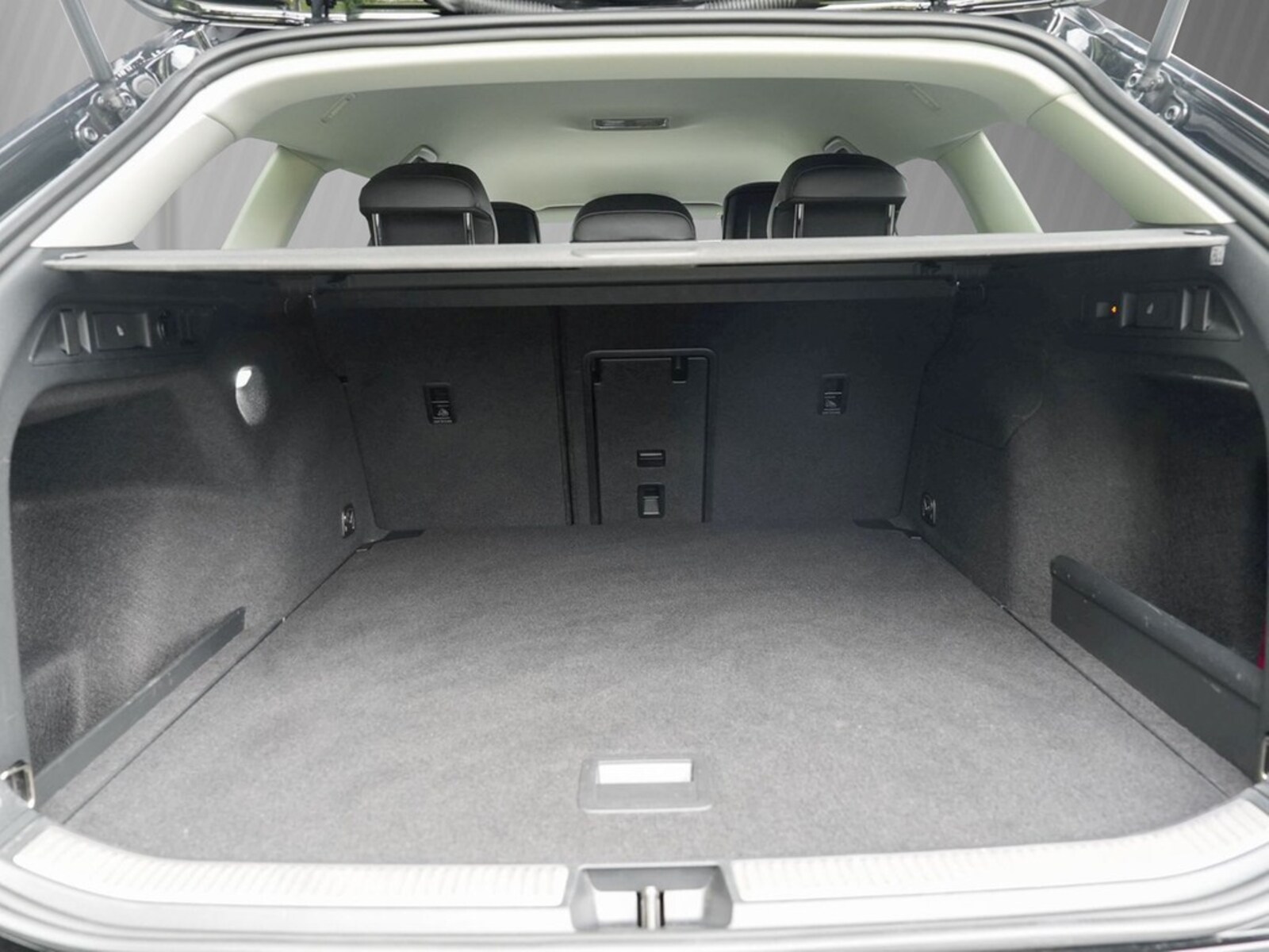 Volkswagen Passat – Bild 6