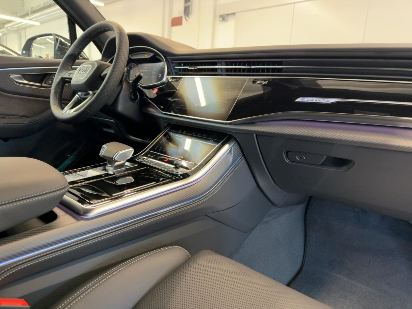 Bild über Audi Q7 SUV S line business TDI quattro 210 kW tiptronic - für weitere Informationen kontaktieren Sie den Audi Partner