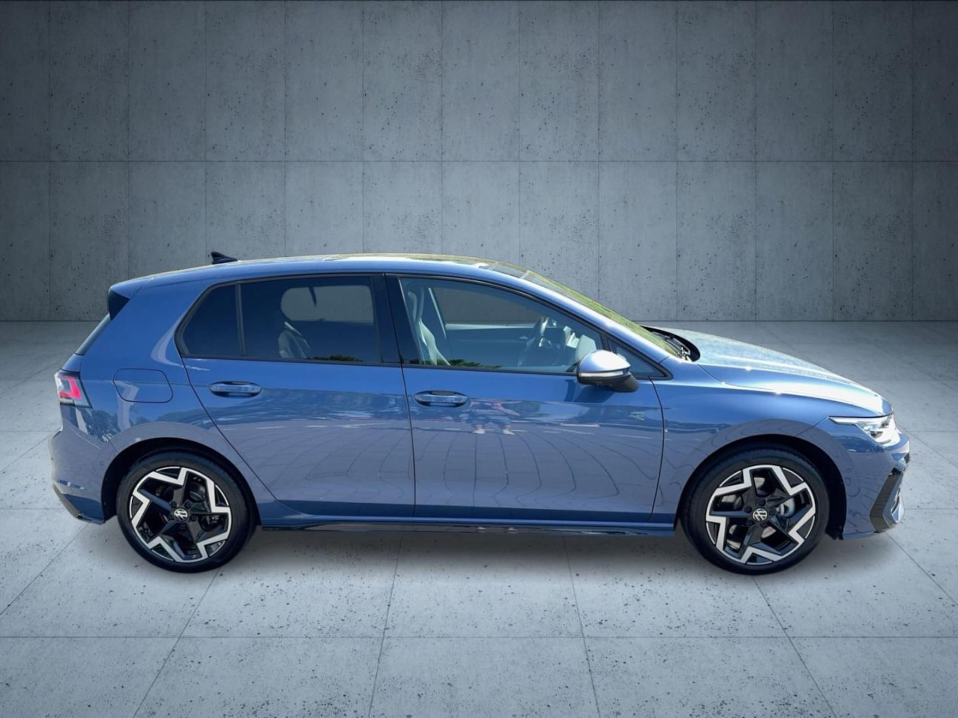 Volkswagen Golf R-Line