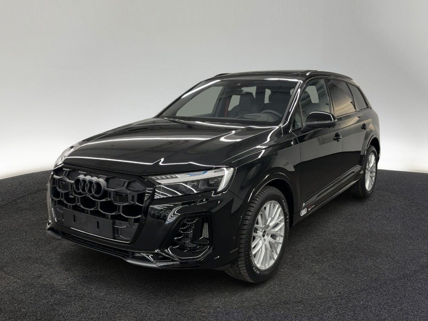 Bild über Audi SQ7 SUV TFSI quattro tiptronic - für weitere Informationen kontaktieren Sie den Audi Partner
