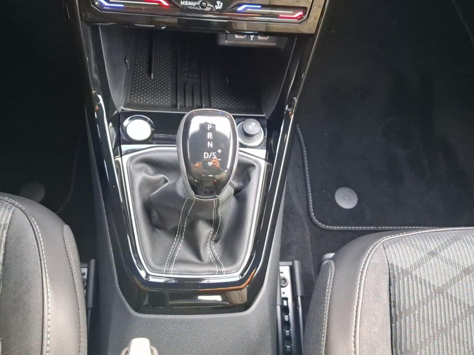 Volkswagen T-Cross – Bild 11