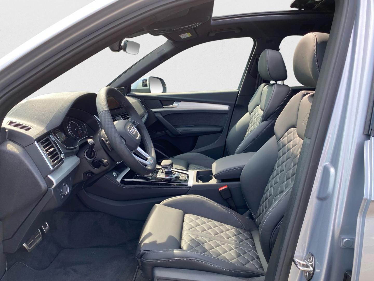 Image about Audi Q5 40 TDI quattro S tronic