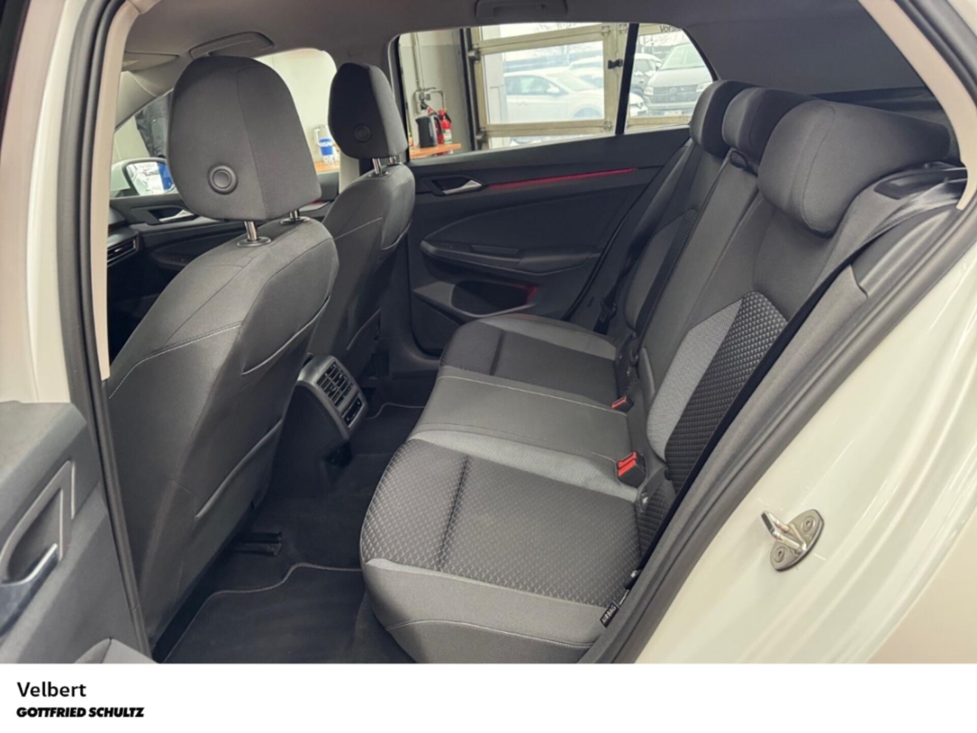 Volkswagen Golf Active